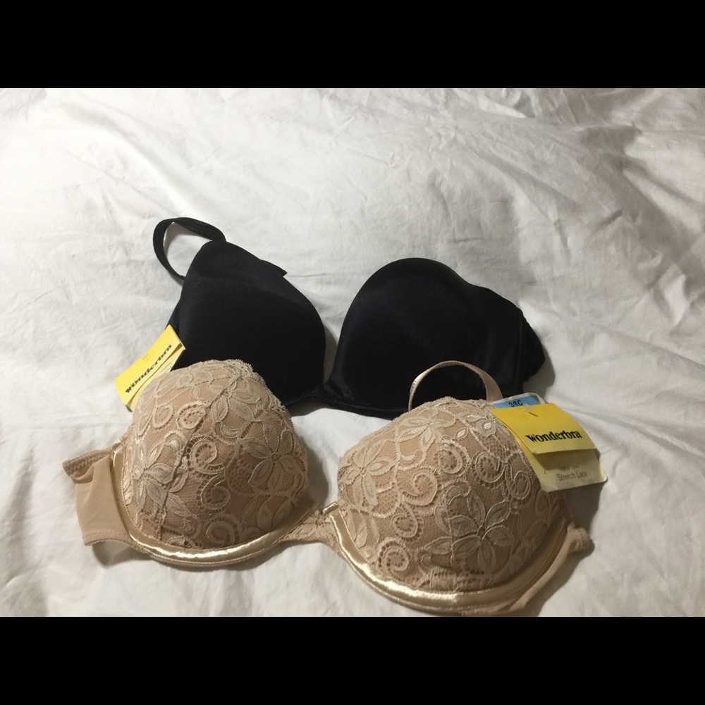 Wonder Bras - Picture 4 of 5